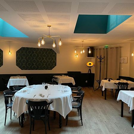 Briouze Restaurant Hotel Logis Chez Sophie מראה חיצוני תמונה
