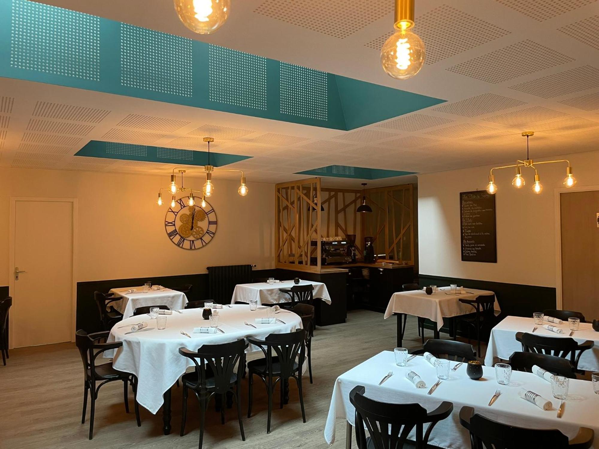 Briouze Restaurant Hotel Logis Chez Sophie מראה חיצוני תמונה