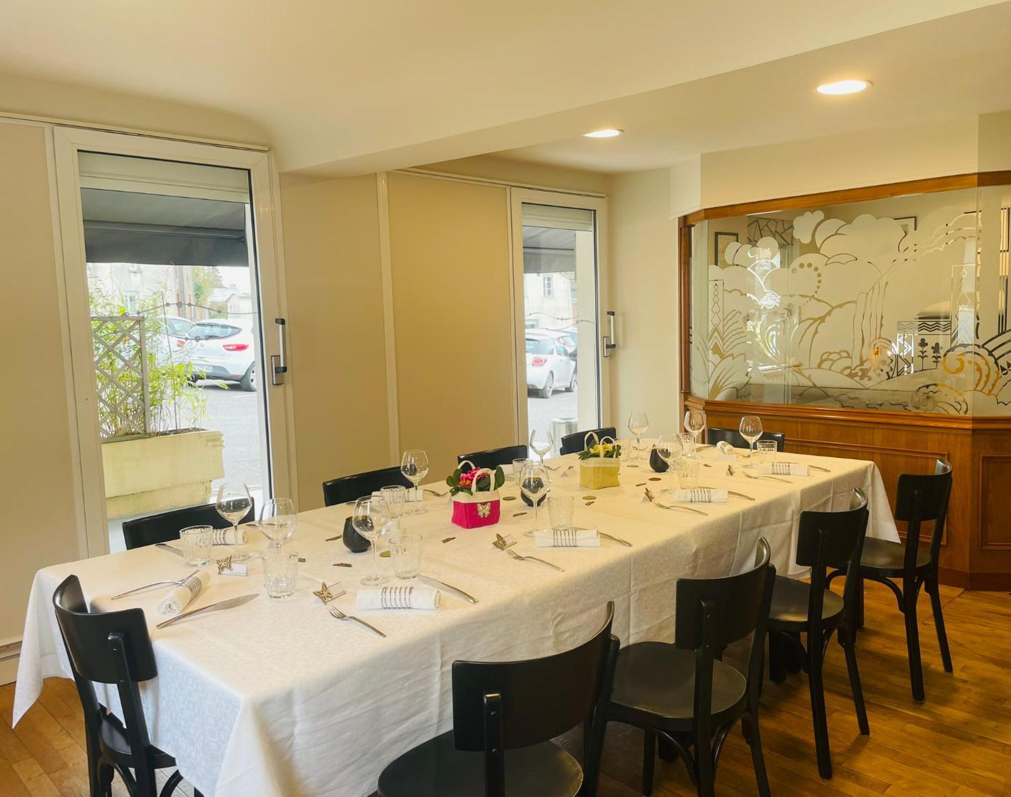 Briouze Restaurant Hotel Logis Chez Sophie מראה חיצוני תמונה