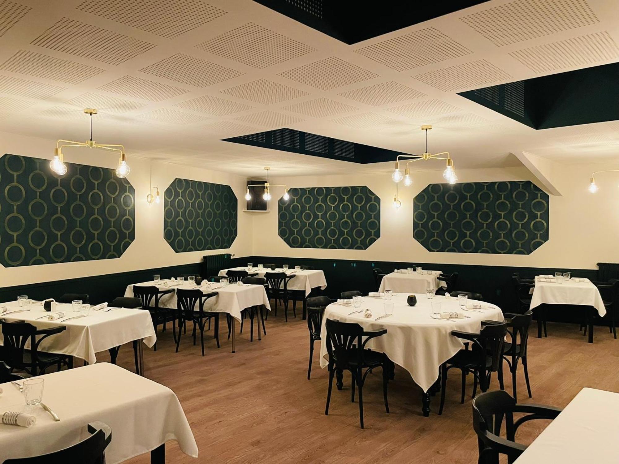 Briouze Restaurant Hotel Logis Chez Sophie מראה חיצוני תמונה