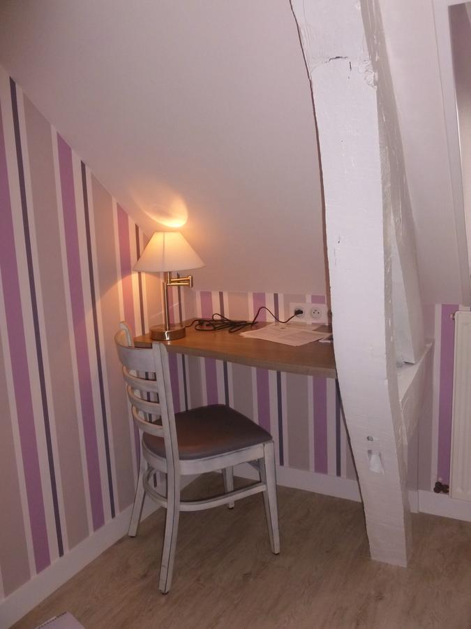 Briouze Restaurant Hotel Logis Chez Sophie מראה חיצוני תמונה